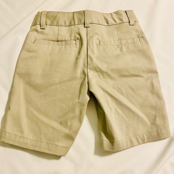 NWOT Wonder Nation Khaki Shorts Size 7 - Picture 2 of 5
